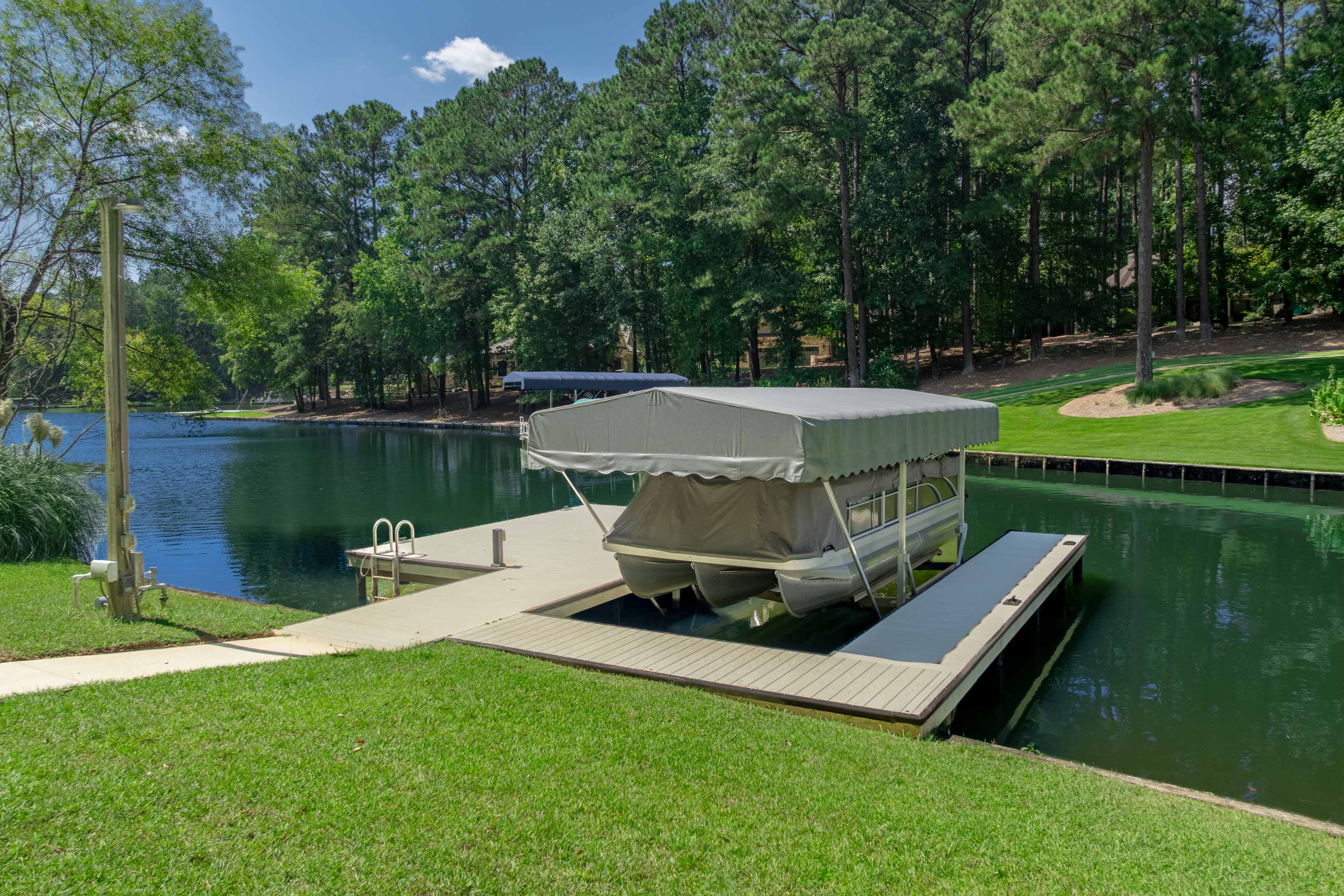 1021 Fleming's Knoll image 1